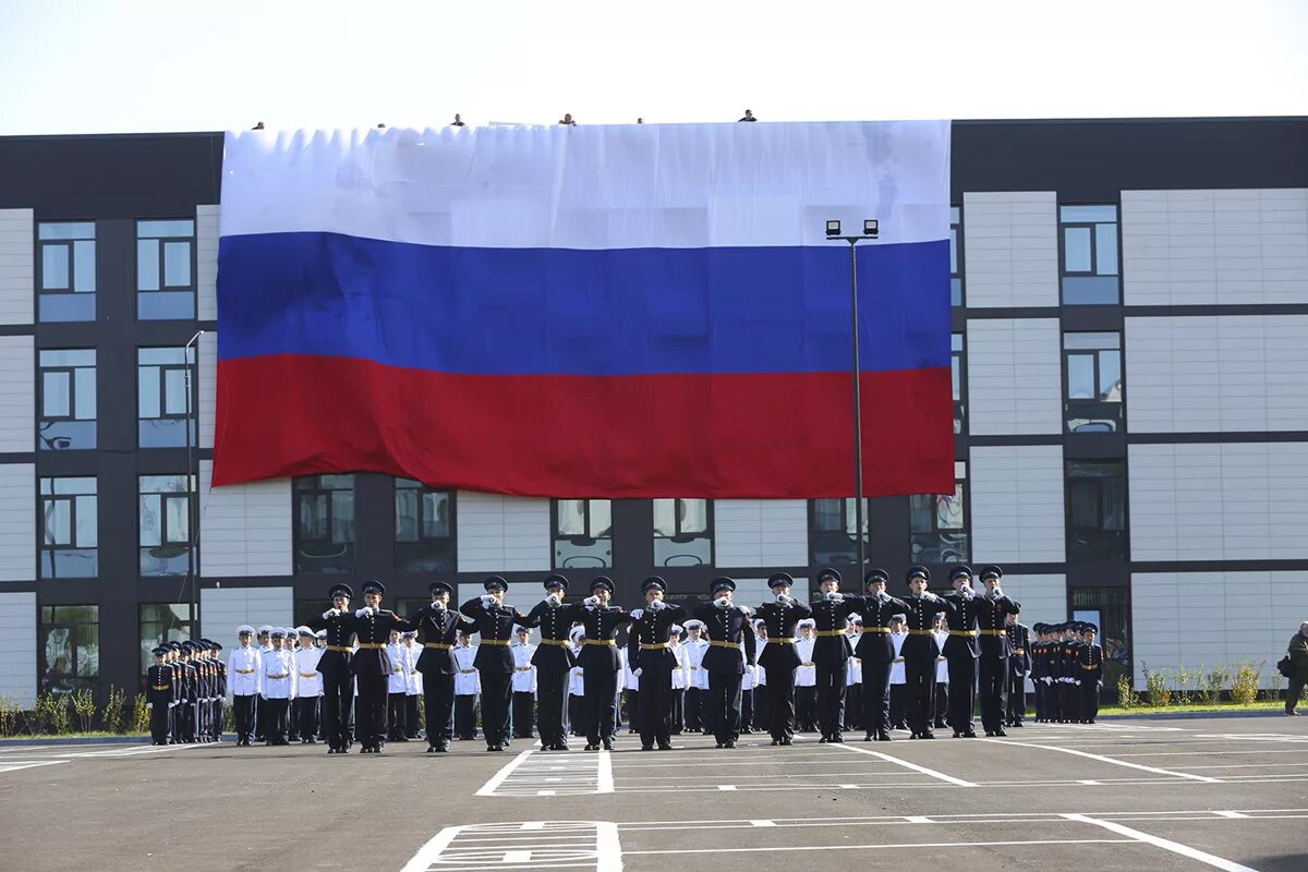 Сайт училище кемеровского. Президентское кадетское училище Кемерово. Кемеровское ПКУ. Президентское кадетское училище Кемерово здание.