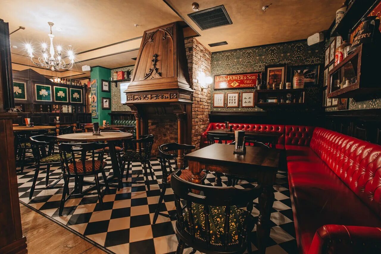 Шотландский паб москва. Английский паб. The dubliner pub москва. Охара айриш паб. Пабы великобритании.