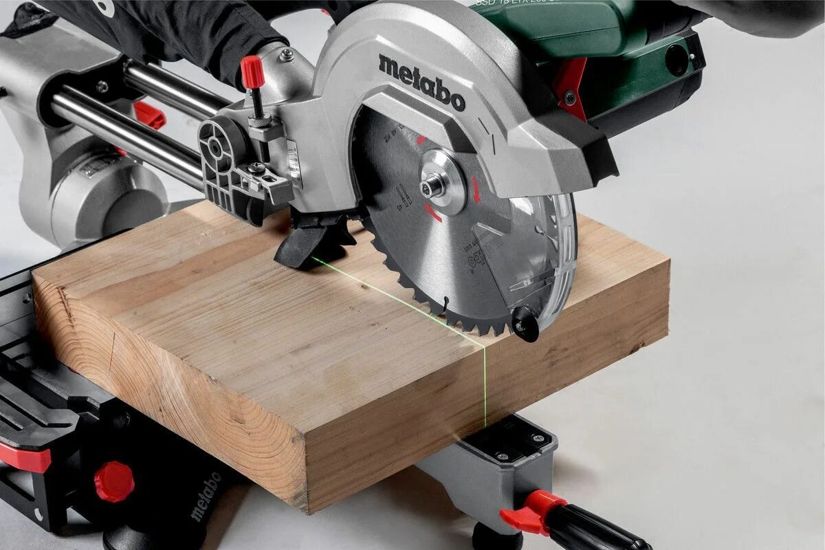 Купить metabo 216 m. Metabo KGS 216 M. Торцовочная пила с протяжкой Метабо 216. Торцовочная пила Метабо кгс 216. Metabo KS 216 M Lasercut.