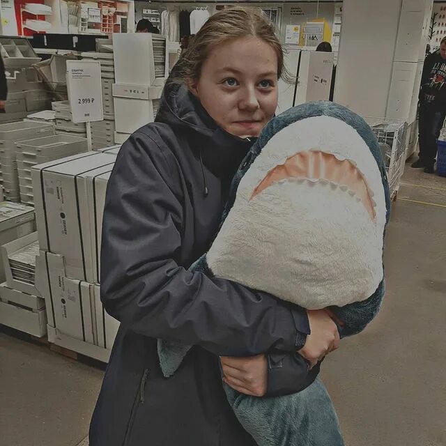 песня а меня везут под сирены вой. аттестат в крови. под сирены вой.