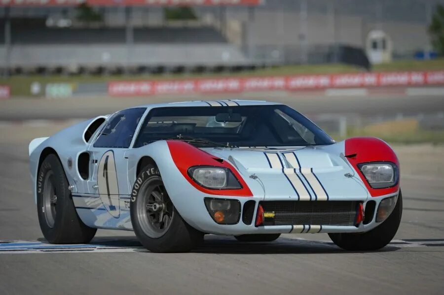 Gt 40 купить. Форд gt40 1966 Лемана. Форд гт40 Леман. Форд ГТ 40. Ford gt40 MKII.