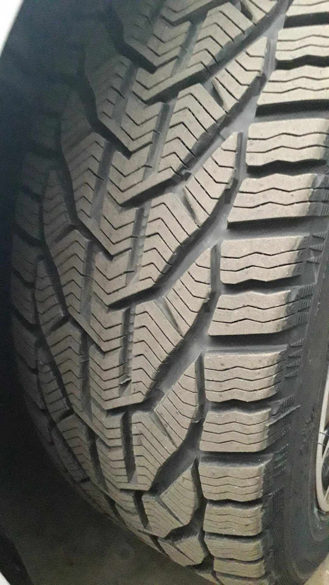 205/45/17 v88 tigar winter. Kormoran snow 215/40 r17 87v. Tigar winter-1 165/70r14 81t. Tigar winter отзывы. Тигар 225 55 17 зима липучка.