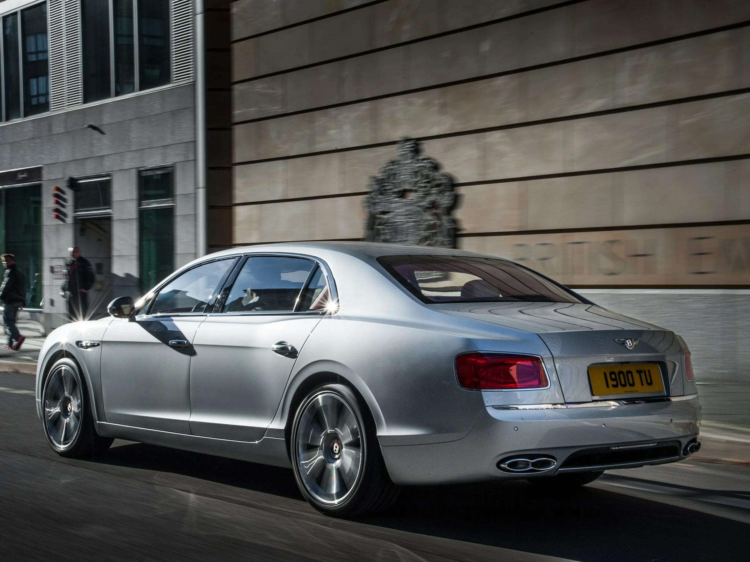 Bentley Flying Spur v8. Bentley Continental Flying Spur 2015. Bentley Flying Spur 2014.