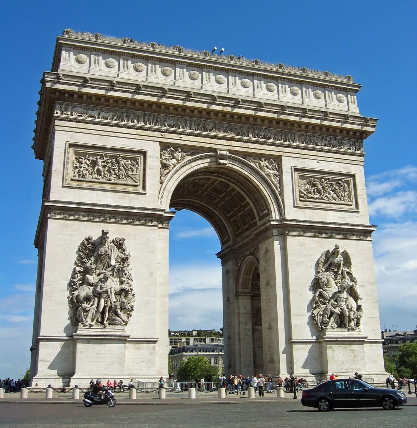 Арка актера. Триумфальная арка Париж. Орлеанские ворота Париж. Триумфальная арка в Париже 1836. Триумфальные ворота Франция.