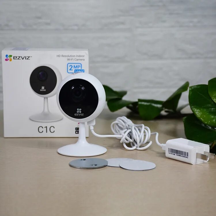 IP-камера EZVIZ c1c 1080p. Видеокамера IP EZVIZ CS-c1c-d0-1d2wfr (c1c). CS-c1c (1080p) миниатюрная WIFI камера 2мп. Видеокамера IP EZVIZ c1c-b(1080p h.265).