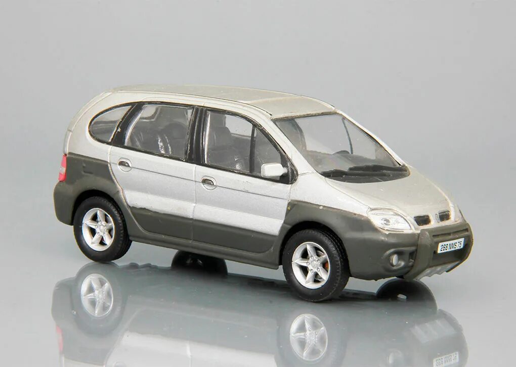 Renault rx4. Renault rx4 Cararama. Renault Scenic rx4 Cararama. Cararama Renault rx4 Minivan 2000г. Renault rx4 Cararama 1^43.