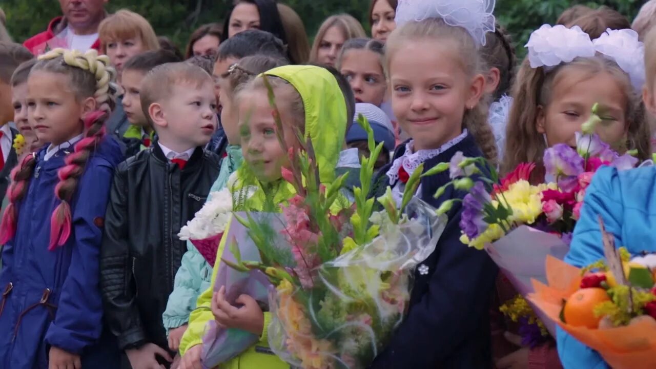 Гимназия 17 Новосибирск. Новосибирская классическая гимназия 17. Школа 132 Новосибирск. Гимназия 17 Новосибирск фото.