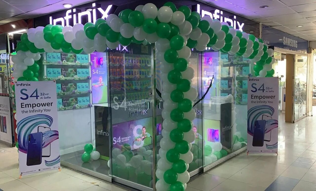 Infinix store. Infinix магазин. Марка Infinix. Инфиникс Техно. Инфиних мобайл.