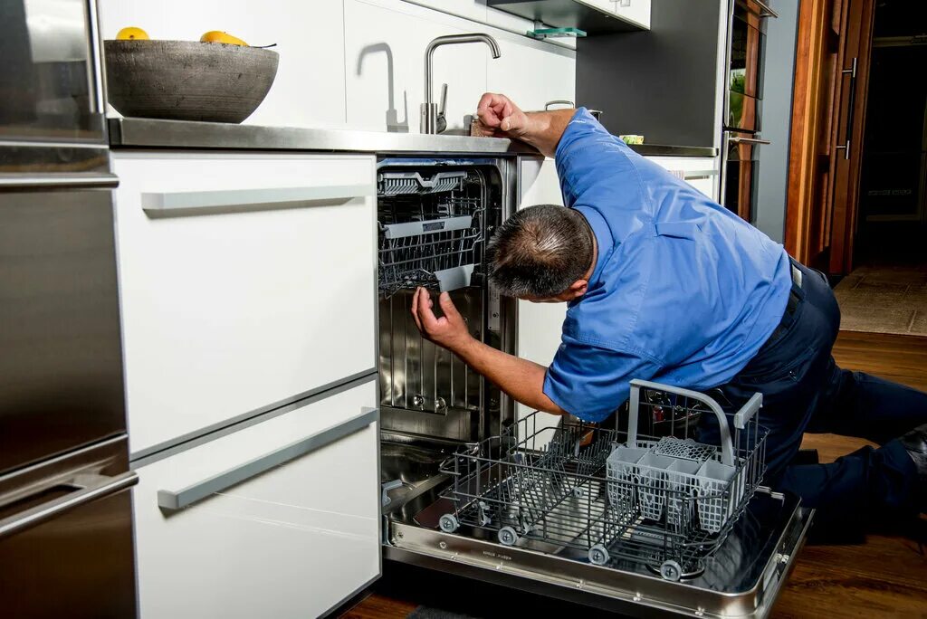 подключение бытовой техники. мастер по ремонту посудомоечных машин. мастер посудомоечных машин. монтаж стиральной машины. мастер и плита электрическая.