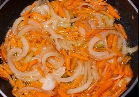 Лук и морковь на растительном