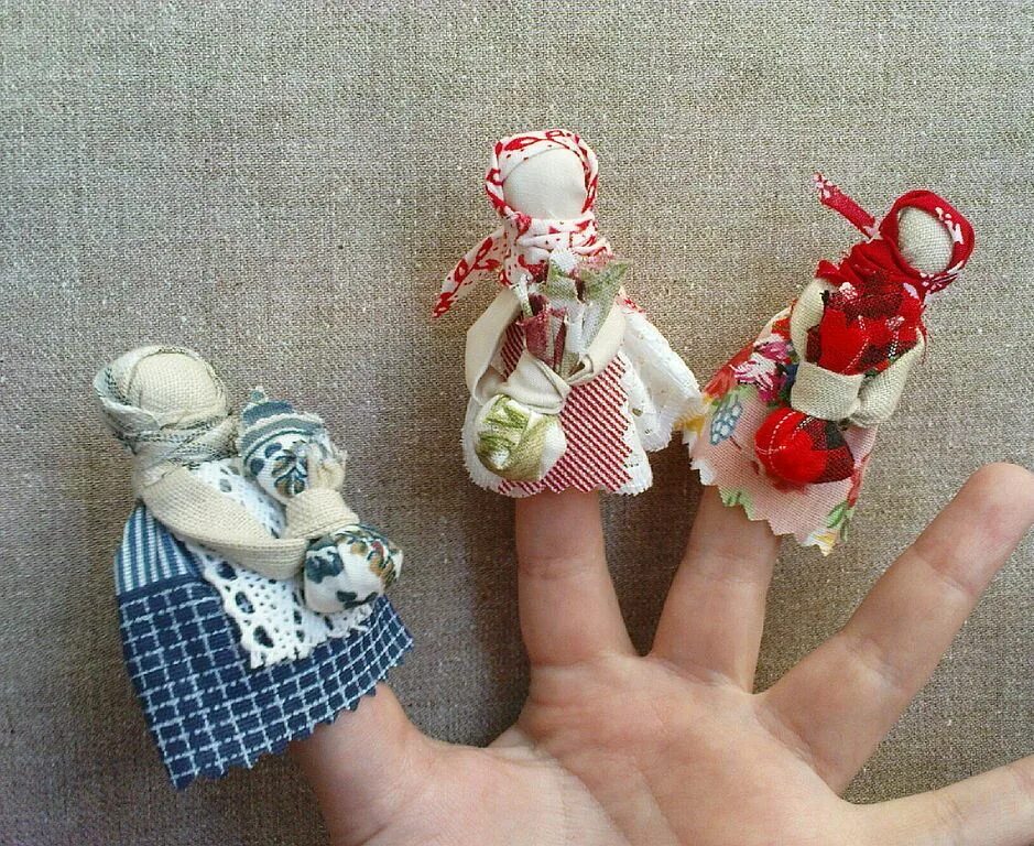 Народная игрушка в сад. Народная игрушка из ткани. куклы обереги. русская народная игрушка из ткани. куколки из ткани обереги.