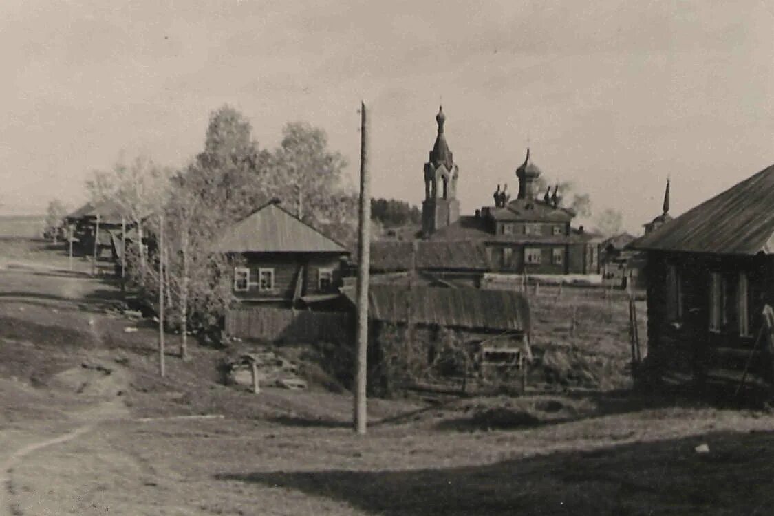 Плотный старый. Бигичи Чердынский район Пермский край. Церковь Илии пророка Чердынь. Деревня Бигичи Пермский край. Церковь Ильи пророка Чердынь.