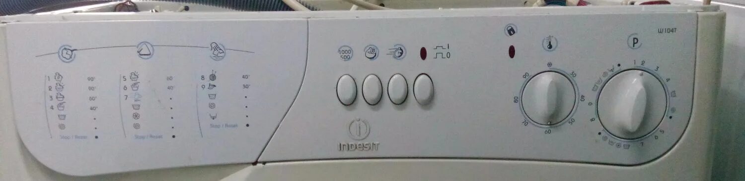 Indesit w104. Стиральная машина Индезит w104tx. Панель управления стиральной машины Индезит. Стиральная машина Indesit панель управления.