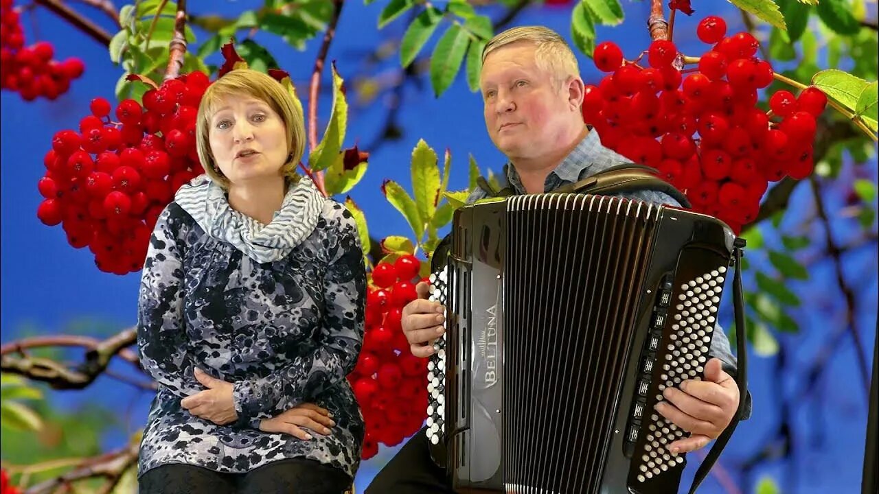 Песня ветка ни. Гармонист под сиренью. Ветка сирени под гармонь. Ветка сирени песня. Ветка сирени упала.