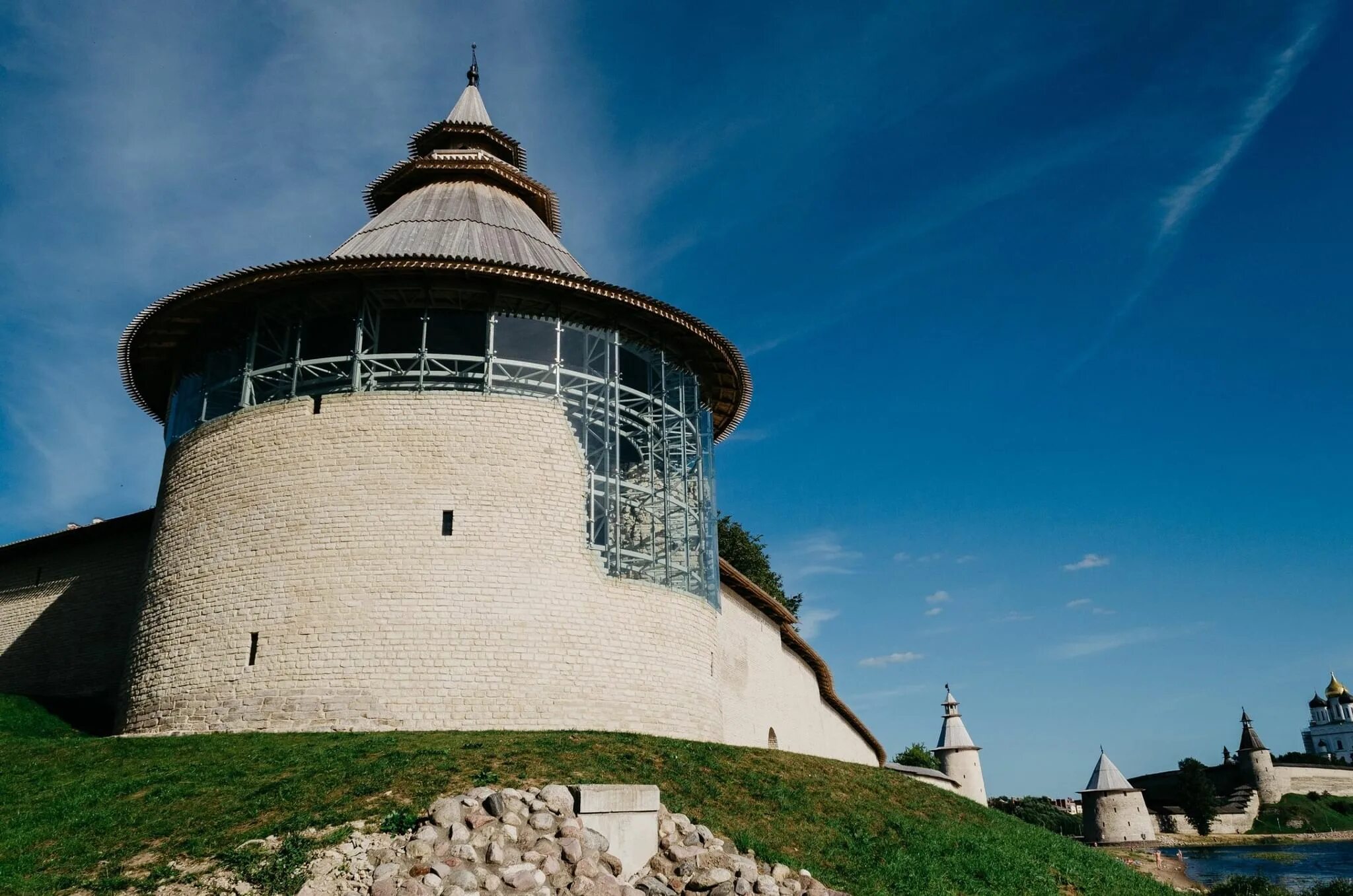 Варлаамская башня Псков. Псковский Кремль Варлаамовская башня. Варлаамовский угол Псков. Варлаамовской башне в Пскове. Ssduik pskov