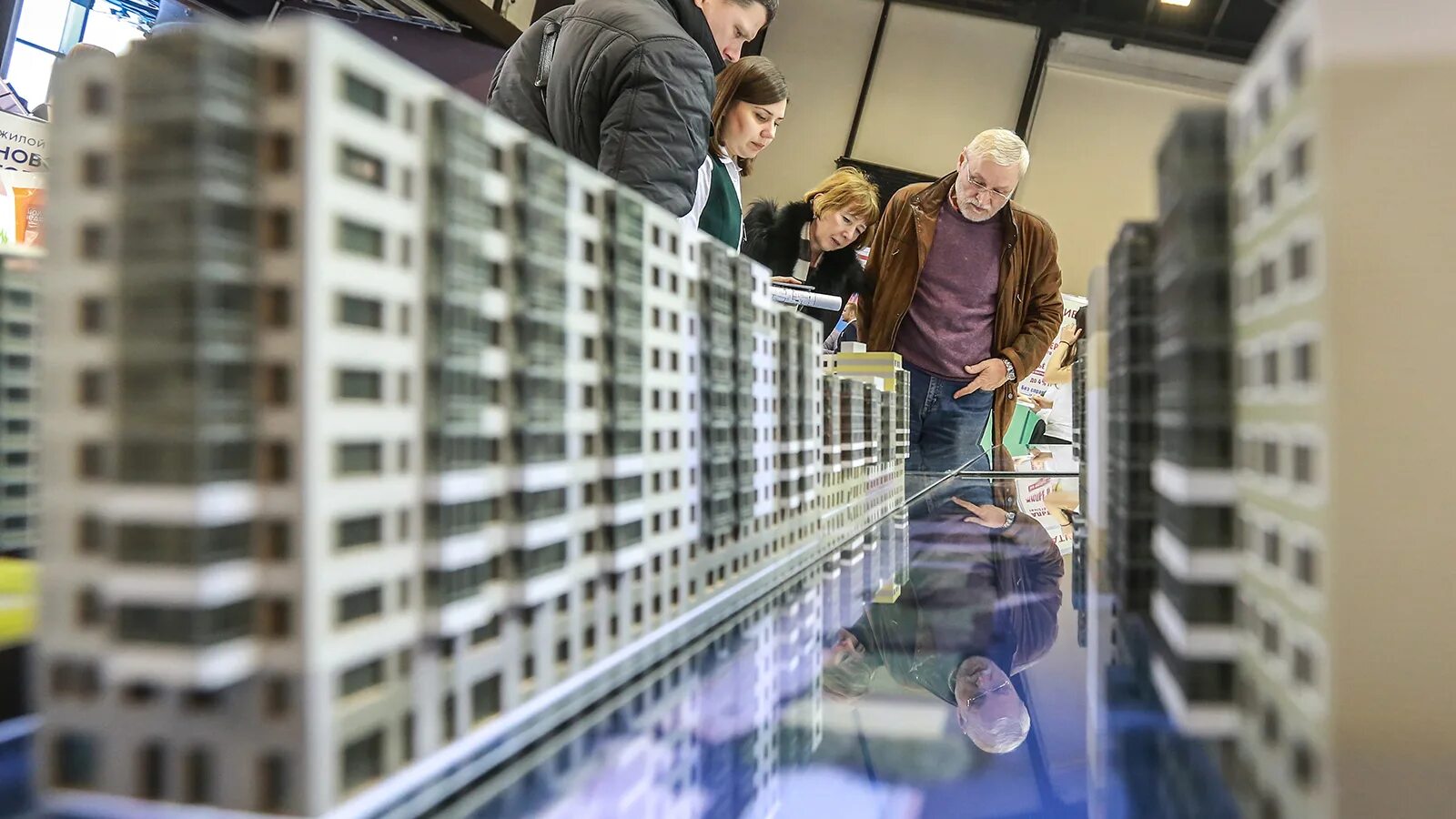 Рынок недвижимости. Рынок жилья москва. 2023 москва стройка. Ипотека новостройка. Ипотека новостройка.