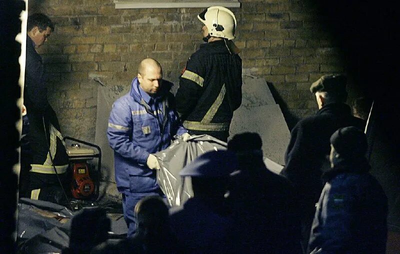 9 декабря 2006. 9 декабря 2006. пожар в московской наркологической больнице № 17. наркологическая больница №17 в москве пожар. 9 декабря 2006.