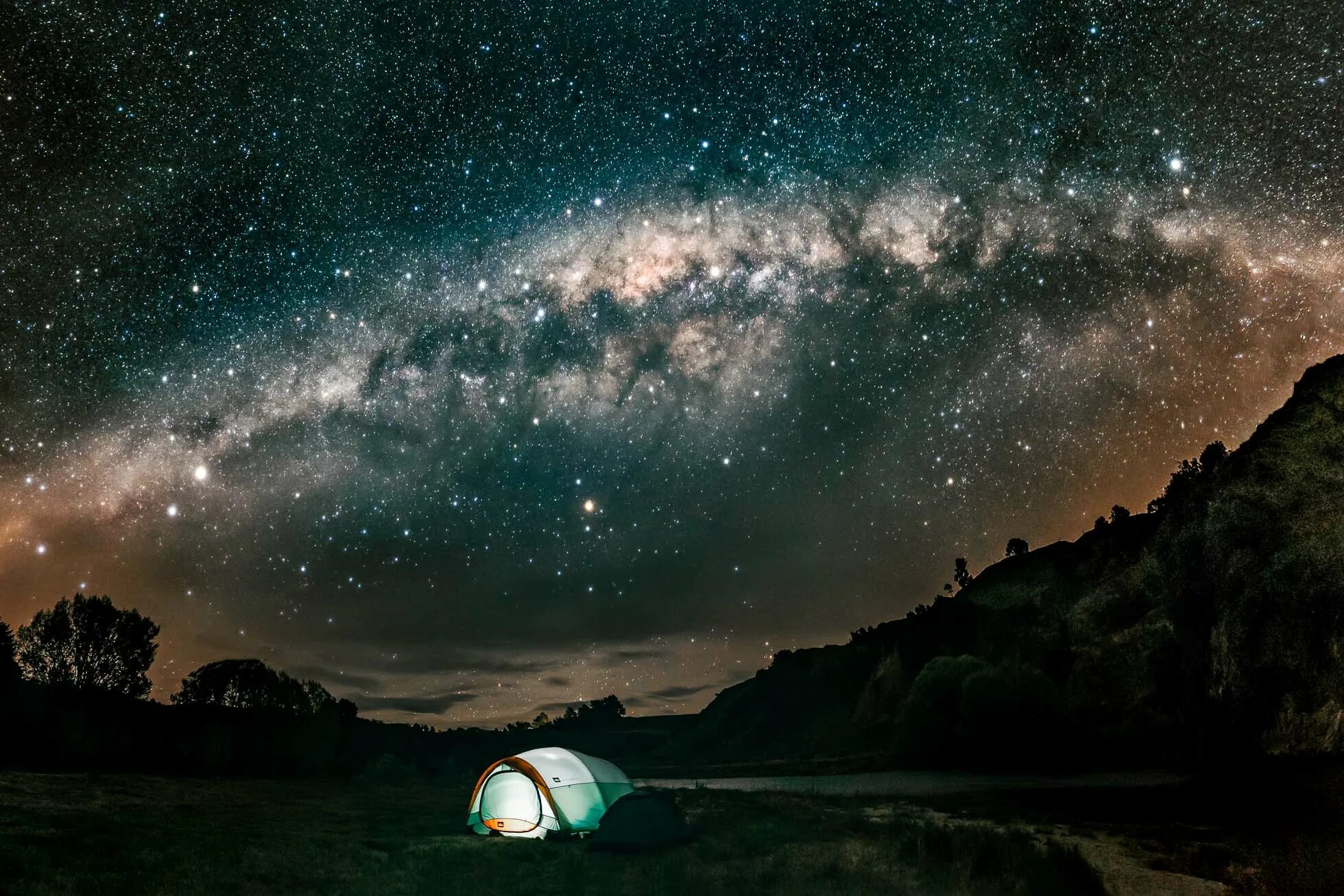 Звездный вечер ремикс. Camping under the Stars. Big Star Sky. ATB under the Stars 2020 обложка. Messages from the Stars.