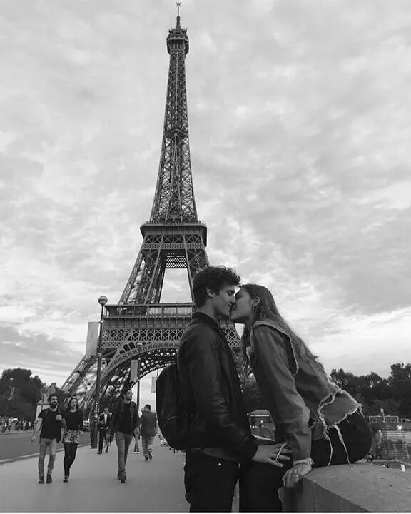 Paris te. Paris te. Paris te. Париж рассвет эйфелева башня. Эльфивая башня в сша.