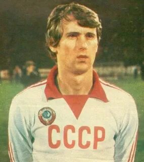 Футболист леонидов