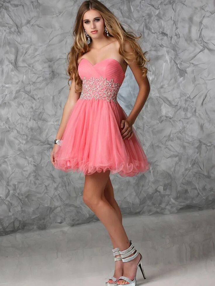 Красивый наряд 4. Красивые короткие платья. Шикарное розовое платье. Короткое розовое платье. Красивые платья на выпускной.