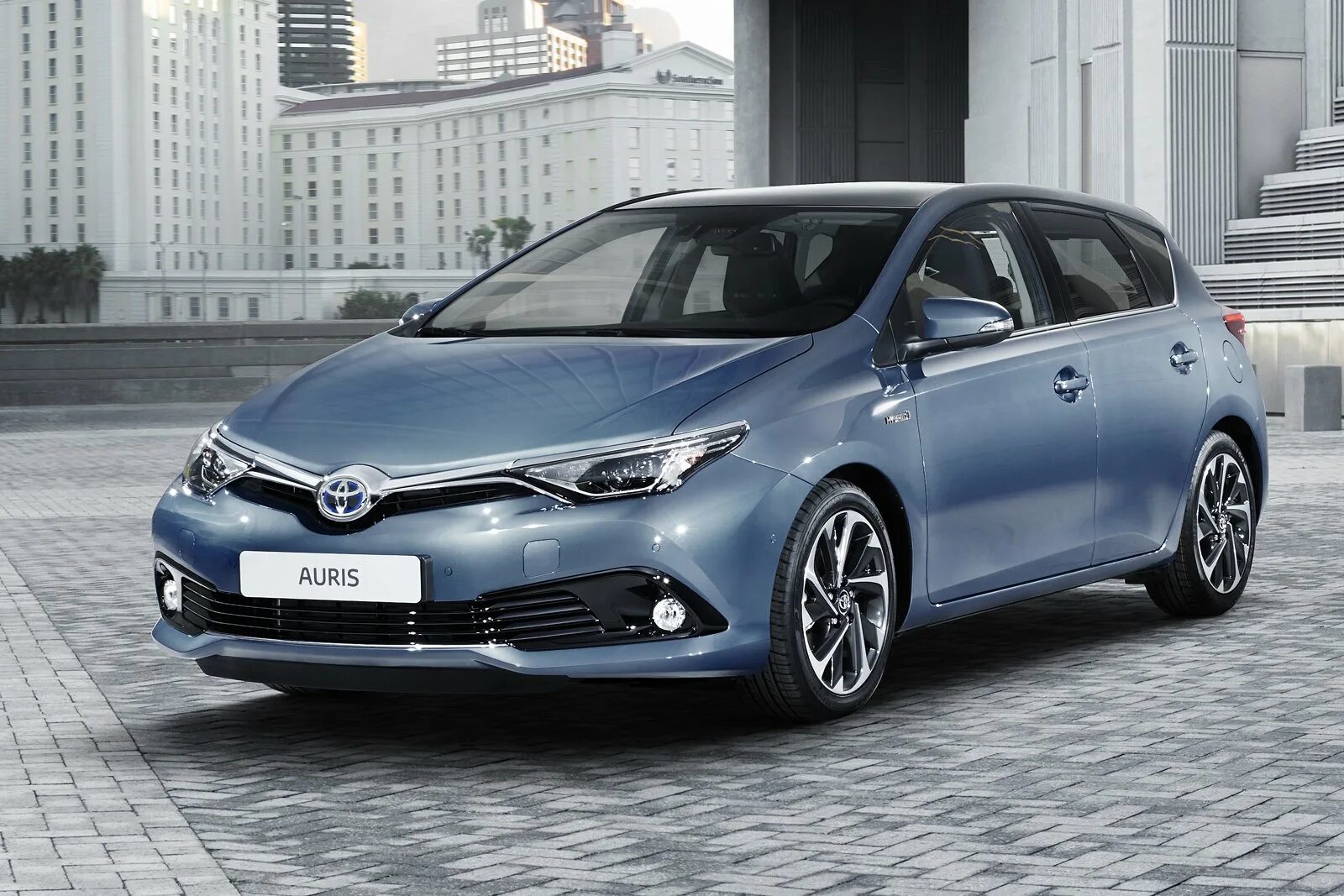 Тойота аурис 2015. Тойота аурис хэтчбек 2016. Тойота аурис 2016 года. Toyota auris 2016 hybrid. Тойота аурис 2016 года.