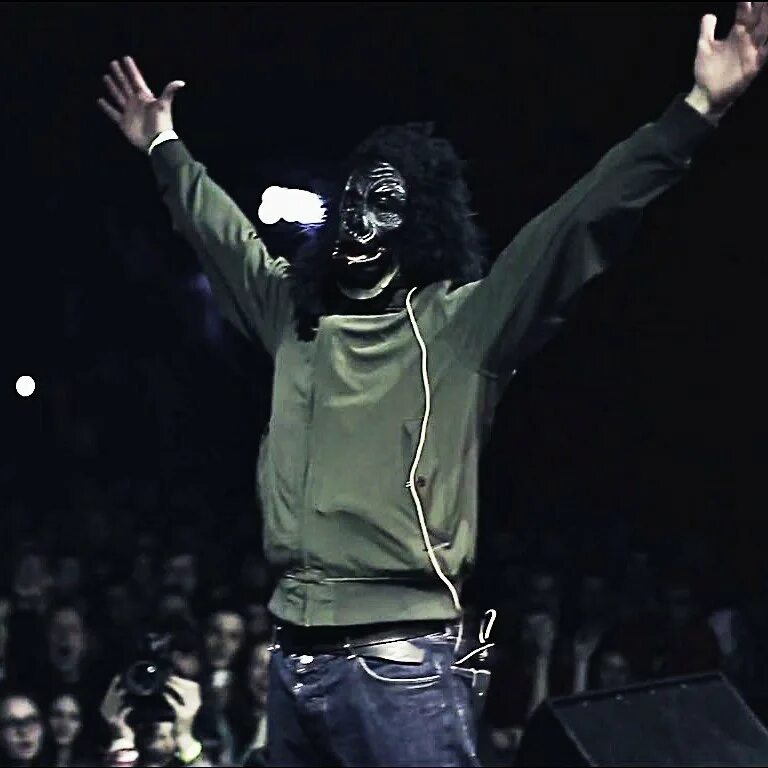 Первый альбом паши техника