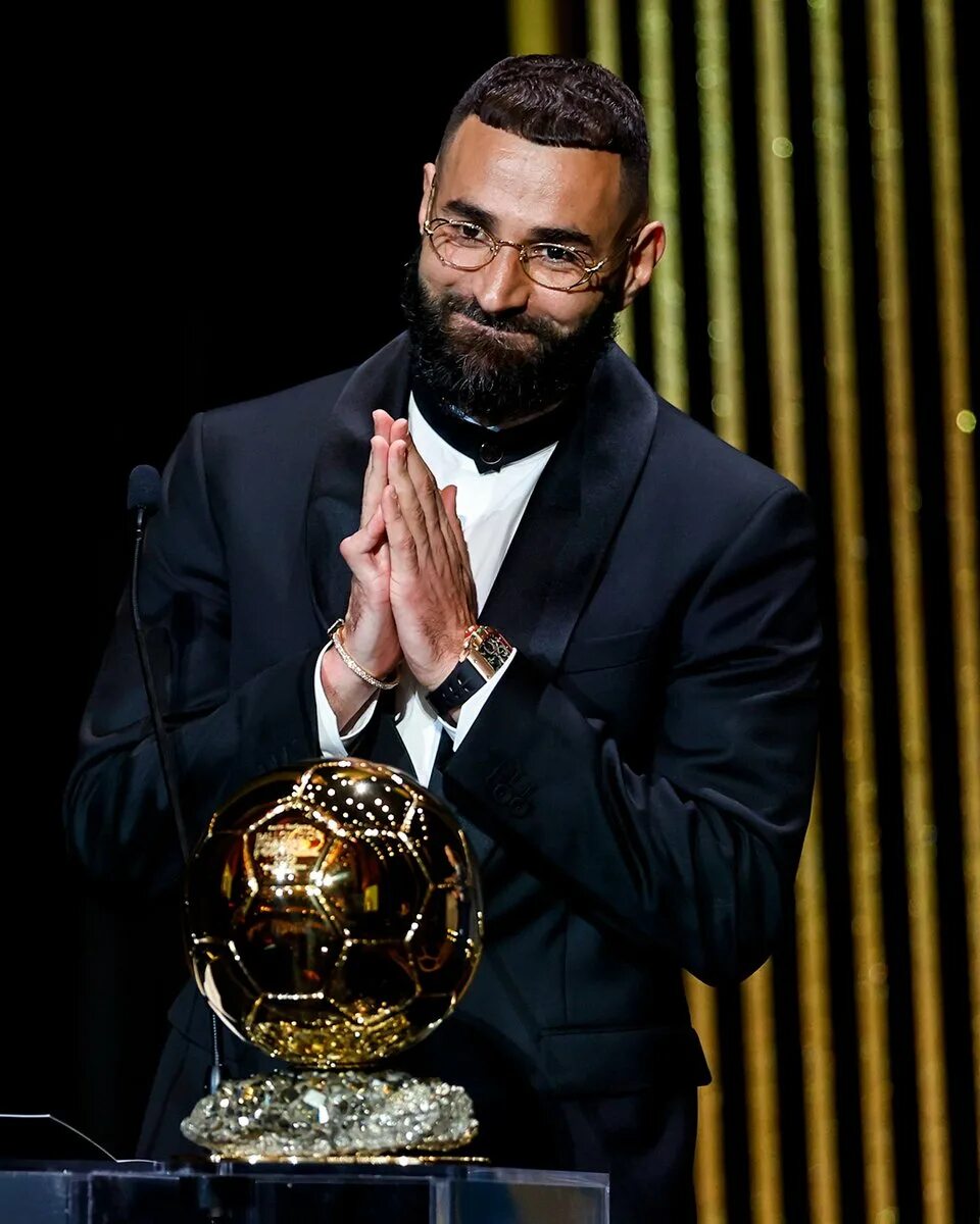 Когда дадут золотой мяч в 2023 году. Когда дадут золотой мяч в 2023 году. Когда дадут золотой мяч в 2023 году. Карим бензема на вручении премии. Карим бензема на вручении премии.