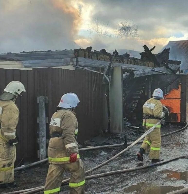 МЧС Алексеевка Белгородская область. Пожар в Белгородской области. Тушение пожара в Белгороде. МЧС Белгород. Эвакуация в белгородской области сегодня