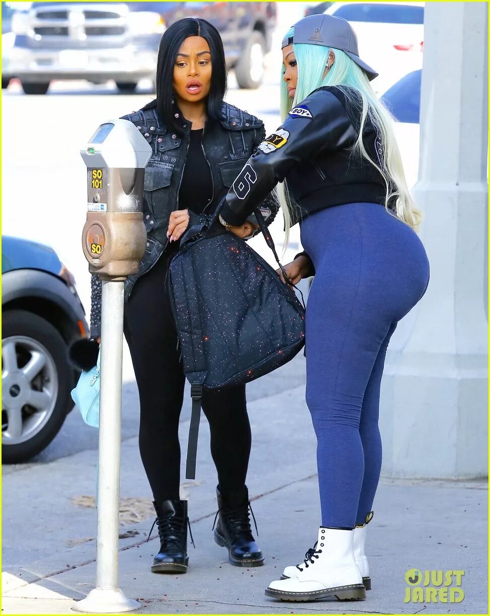 чайна кардашьян. блэк чайна инстаграм. блэк чайна. роб дженнер блэк чайна. включи чайна.