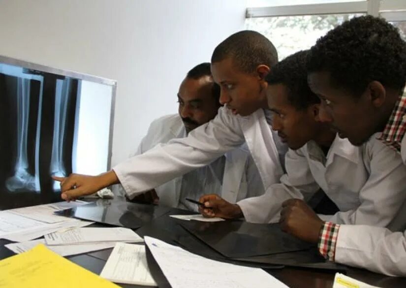 Университет Аддис Абебы. Школа в Эфиопии. Школьное образование в Эфиопии. Эфиопские школьники.