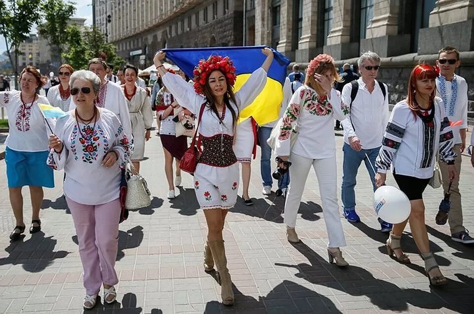 Ukrainian people. Жители Западной Украины. День вышиванки. Украинцы люди. Праздник вышиванки в Украине.