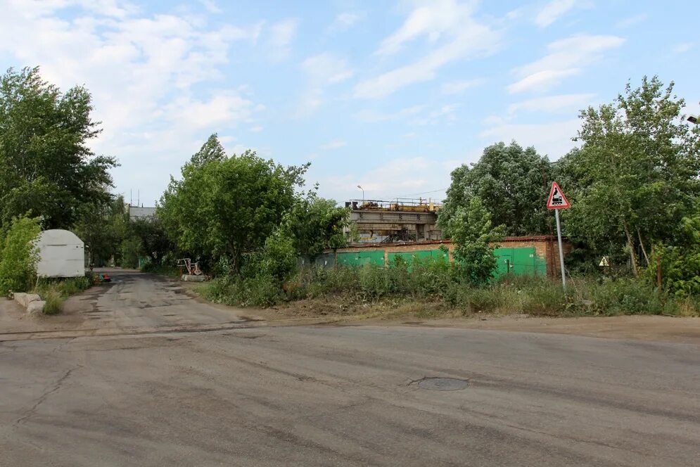 Заброшенные магазины россии. Поселок северный воркута. Пгт северный индекс. Чебаркуль поселок северный. Деревня северная миля 2023.