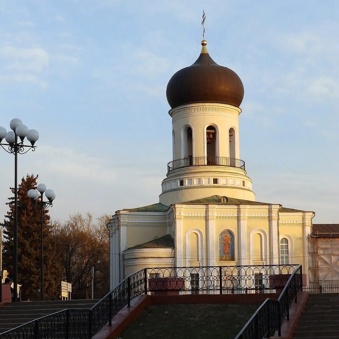 Нарафаминск. Никольская Церковь Наро-Фоминск. Никольский храм Наро-Фоминск внутри.