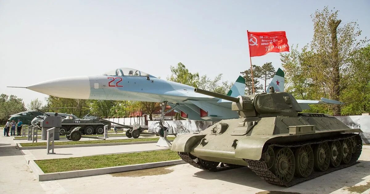 Сквер военной техники Анапа. Парк военной техники Анапа. Музеи в Анапе сквер военной техники. Музей сквер военной техники Джемете. Военный музей краснодар