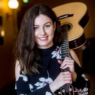 Альбом "Acoustic Cover Songs, Vol. 1" (Gabriella Quevedo) .