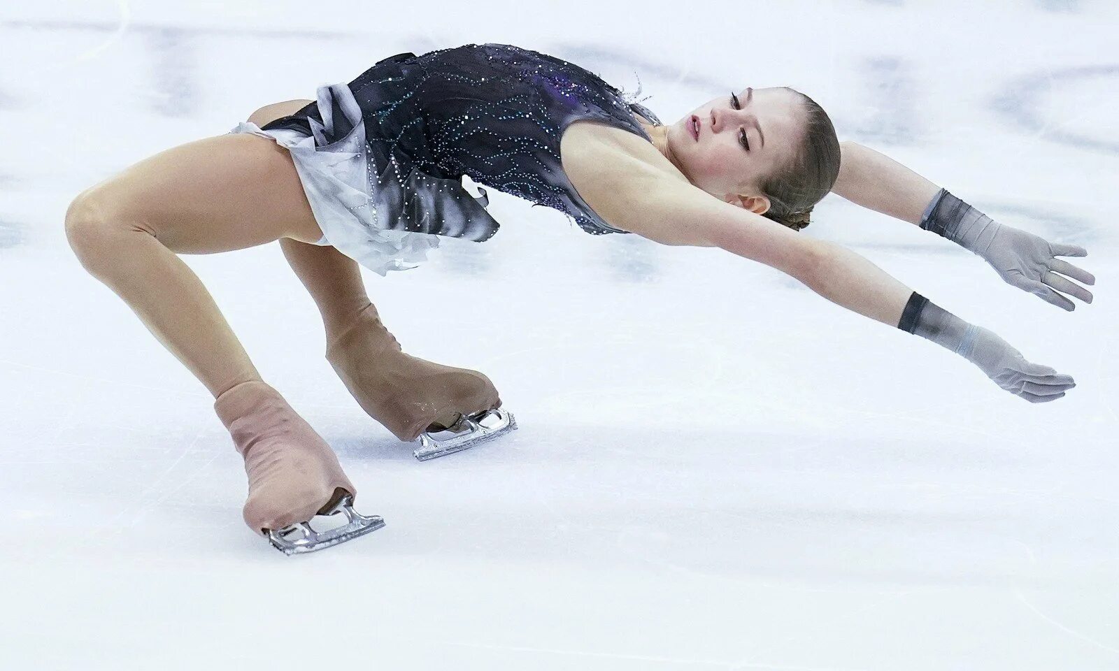 Figure skating draughts