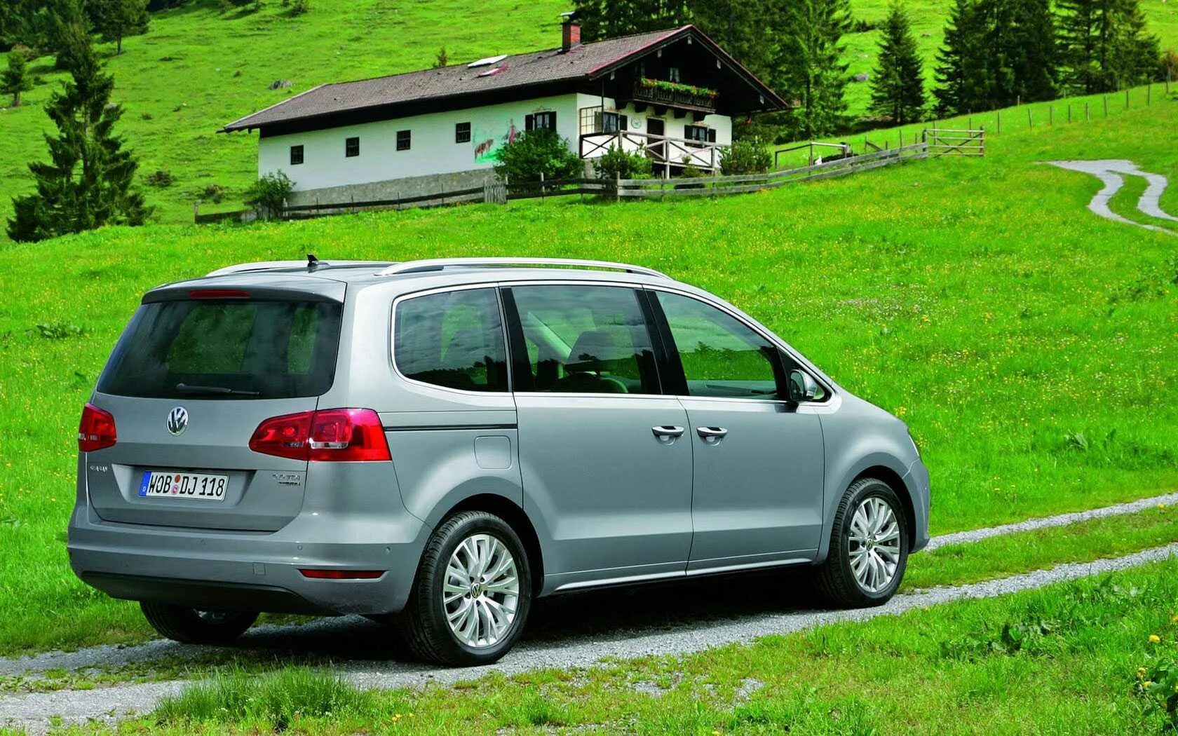 Ыолбваген шарен. Фольксваген Шаран 2. Volkswagen Sharan 2010 года. VW Sharan 1.