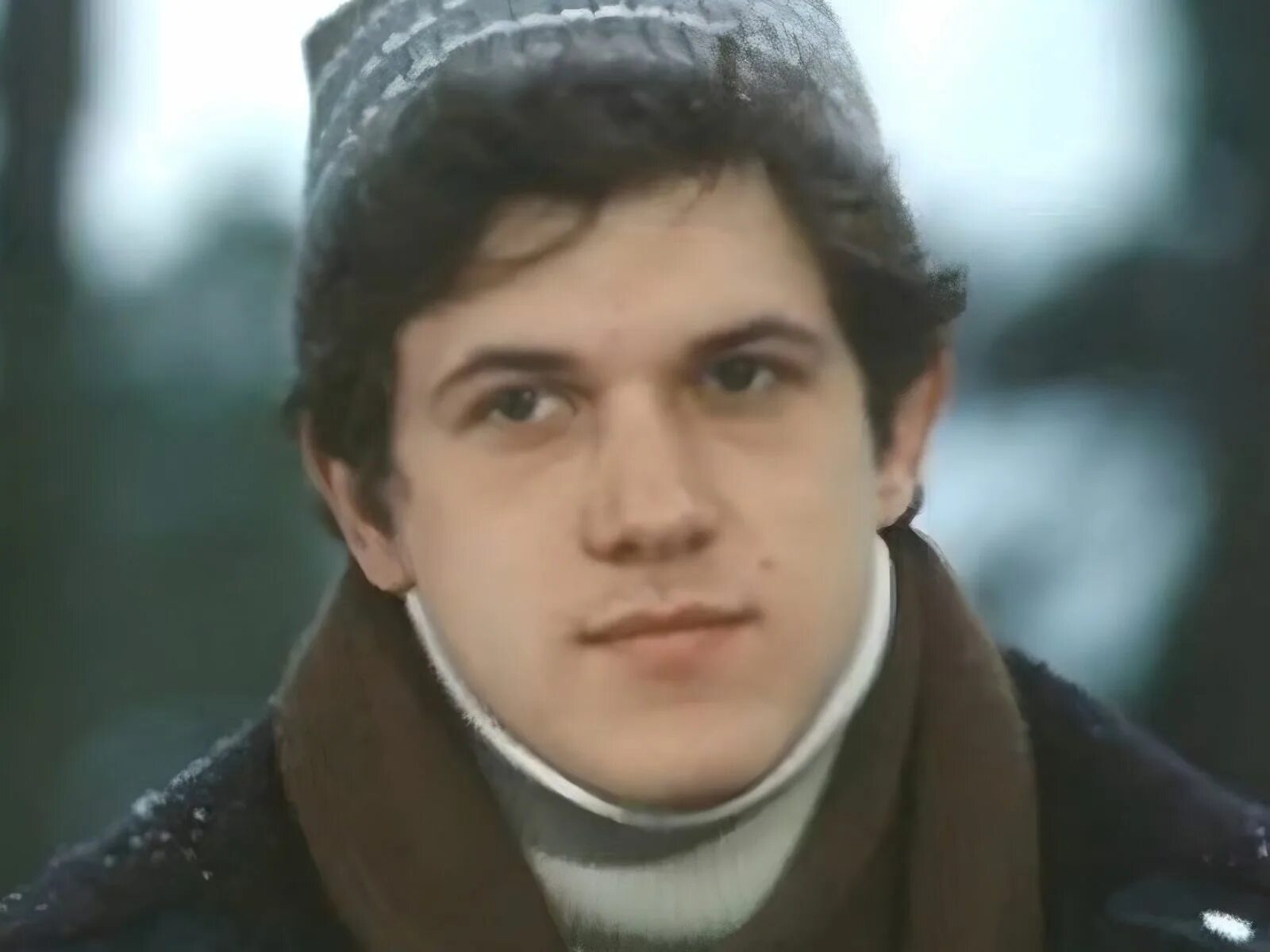 Алена беляк актриса 1986. Свадьба старшего брата фильм. Алёна беляк. Владимир вихров в молодости. Игорь нефедов пять вечеров.