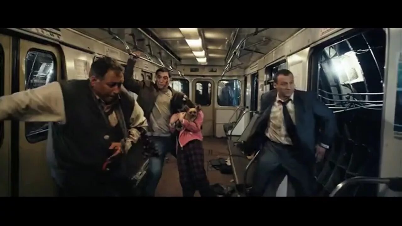 Stills - Metro