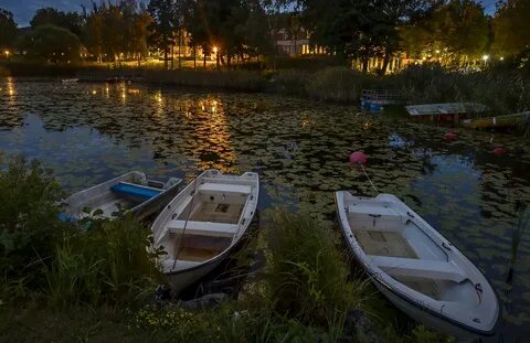 Лодки водоеме