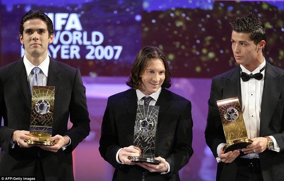 Кака Месси Роналду 2007. Кака Месси Роналду. Cristiano Ronaldo and Messi. Cristiano Ronaldo Lionel Messi Kaka 2007. Player of the year