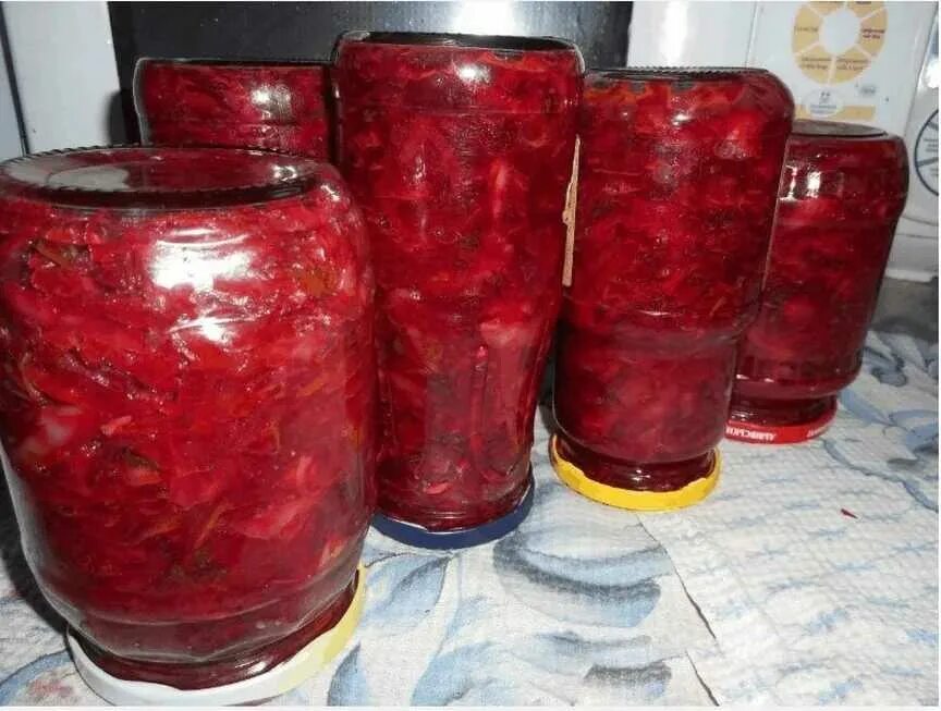 Заготовить на зиму борща. Борщевая заправка со свеклой. борщевая заправка на зиму со свеклой. заправка борщевая борщевая на зиму. борщевая заготовка со свеклой.