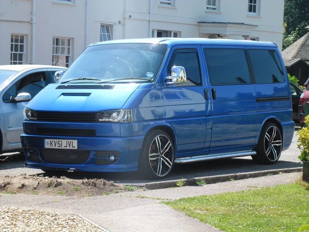 Транспортер т4 2. VW Transporter t4. VW t4 Multivan. Фолъксвагентранспор терт4. VW Transporter t4 Tuning.