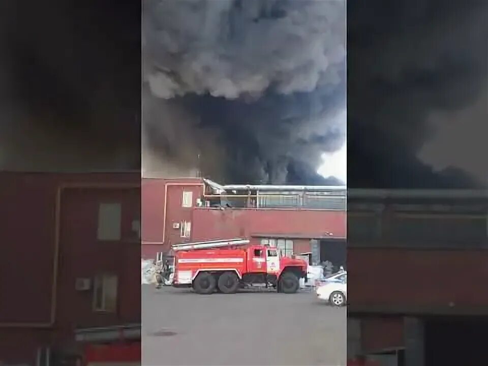 Климовск Гривно пожар. Пожар завод в Климовску. Климовск пожар сейчас КМЗ. Пожар на Ленина 1. Ленин сгорел