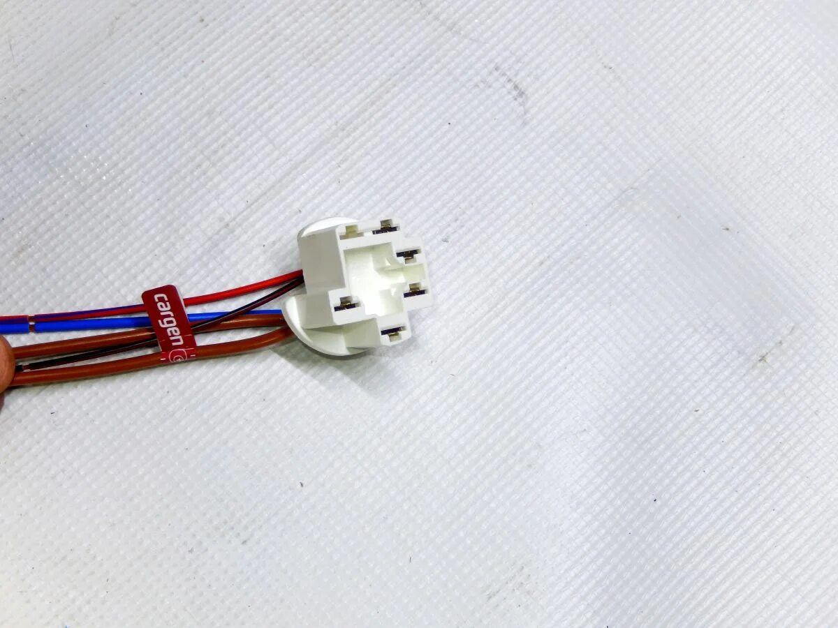 контактная группа замка зажигания 2101-3704. контактная группа замка зажигания жигули. порядок проводов замка зажигания 2107. детали контактной группы зажигания ваз 2101. контактная группа замка зажигания ваз 21214.