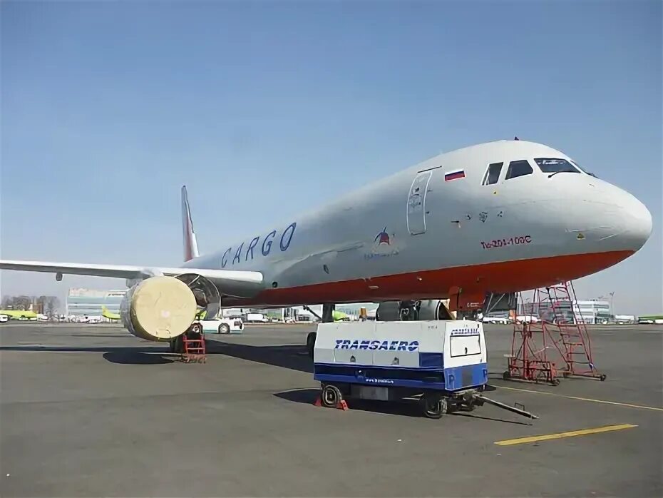 Мой первый грузовой рейс. Мой первый грузовой рейс. Uzbekistan airways боинг 767 грузовой. Аэропорт манго новый самолет водовоз. Ту 204 100 с трансаэро.