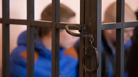 Заключение под стражу в отношении несовершеннолетних