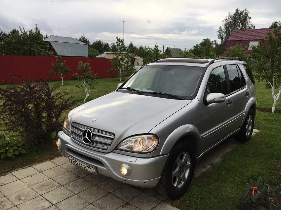 Мерседес мл 320 2001. Мл 320 w163. Мерседес ml320 2001. Mercedes ml320 (2001г). Мл 2000 год