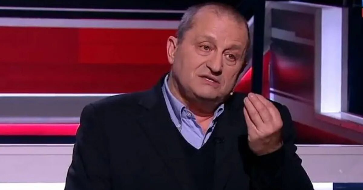 Кедми новости. Боке французский журналист. Кедми новости. Кедми новости. Кедми новости.